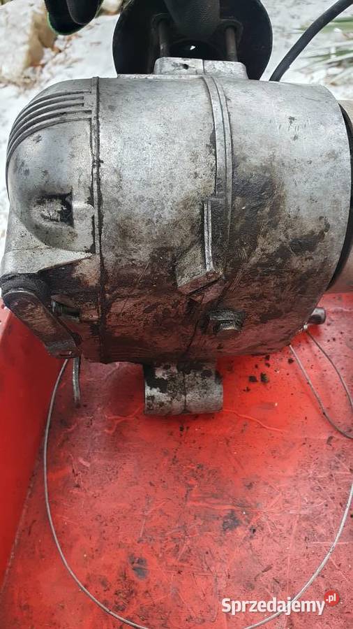 Komar 2320 silnik B4 na pedałki s38 Silniki Dobrzejów