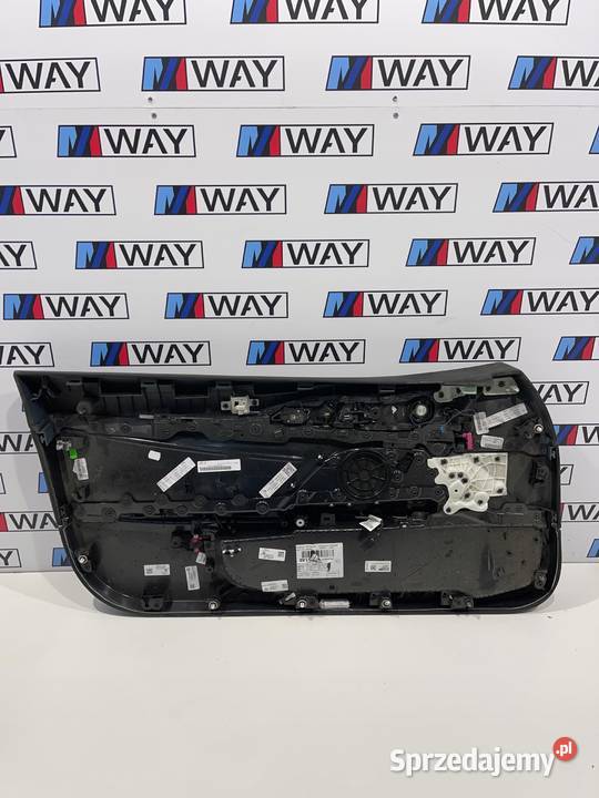 BMW 8 G15 BOCZEK TAPICERKA DRZWI PRAWY PRZÓD osobowe