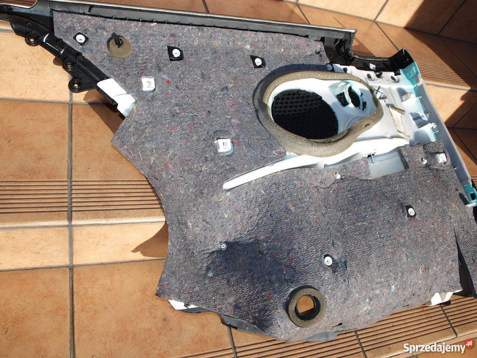 Peugeot 407 Coupe tapicerka boczek prawy tył Kalisz