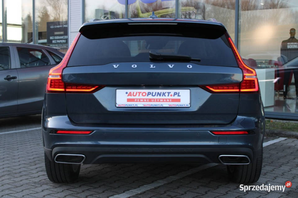 Volvo V60 Cross Country 2022r FVAT23 Kamera nieuszkodzony Bielsko-Biała