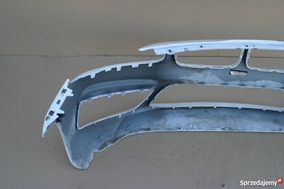 BMW 2 F45 F46 ZDERZAK PRZÓD PRZEDNI Bieleń sprzedam