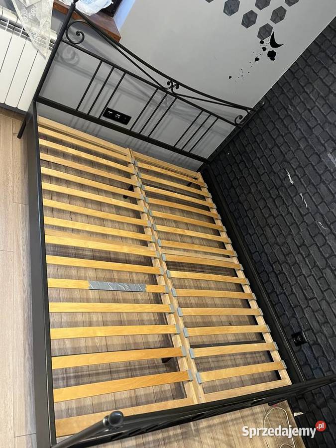 Łóżko metalowe pięknie wykonane 160cm Kobierne