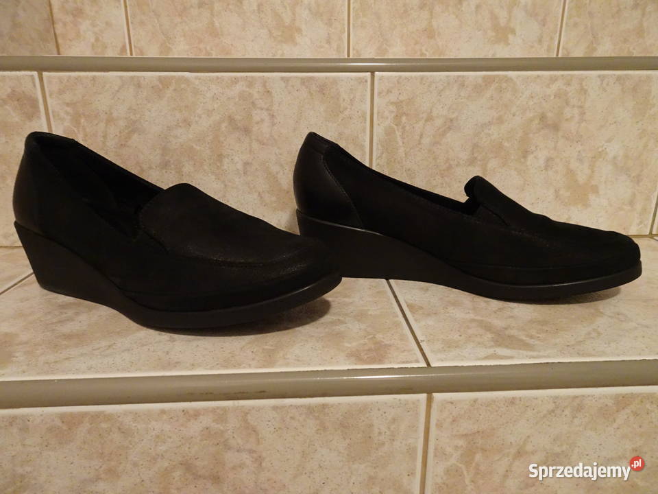 czarne półbuty na koturnie Go Soft rozmiar 40 Warszawa