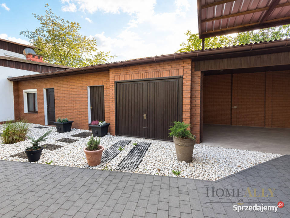 sprzedaży domu wolnostojącego 24597m2 Warszawa