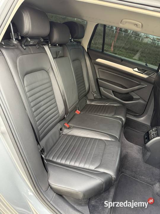 VW Passat B8 kombi 2017 benzyna 18 automat Warszawa