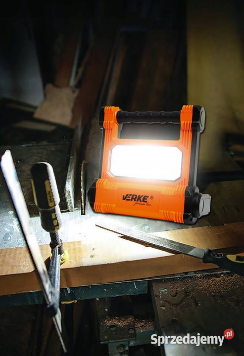 HALOGEN REFLEKTOR NAŚWIETLACZ LAMPA WARSZTATOWA Elektryczne Chmielnik sprzedam