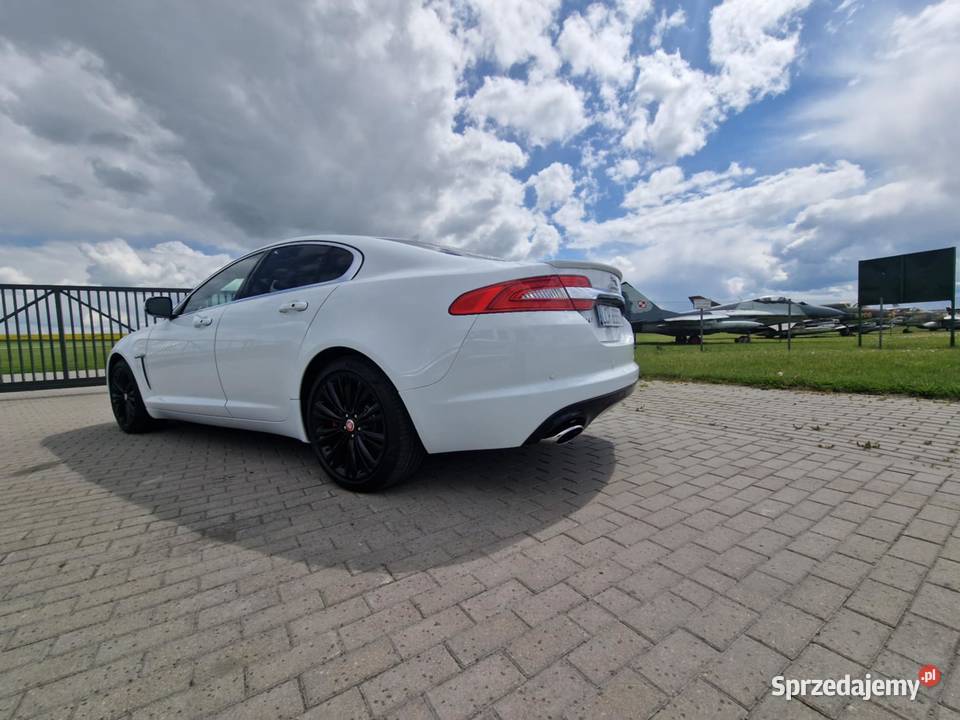 Jaguar XF 250 lift 2015 r 64 Rok produkcji 2015 Samochody osobowe Chełm