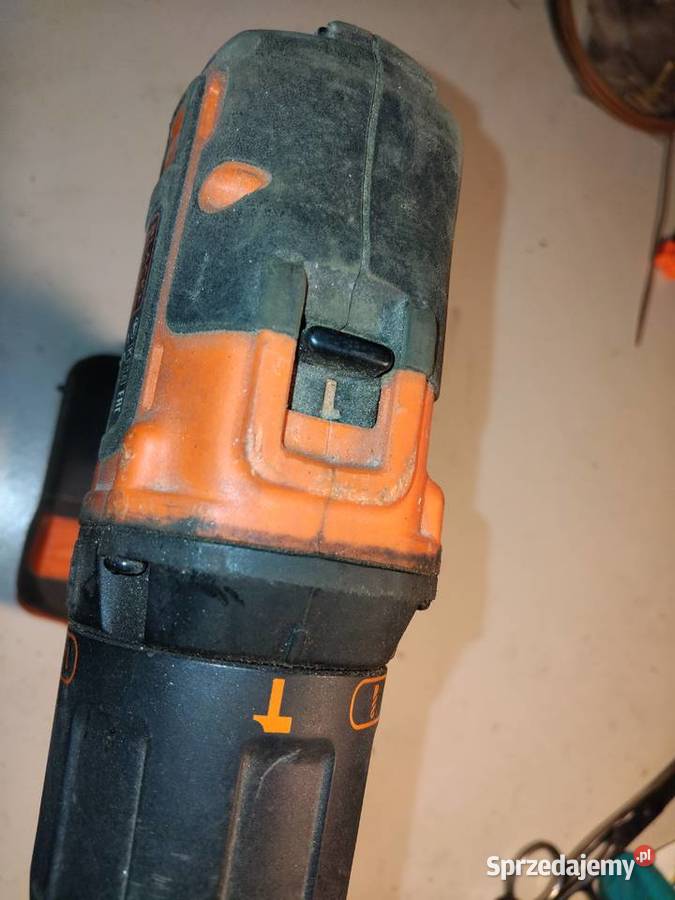 black decker wkrętarka udar body 18v Adamin