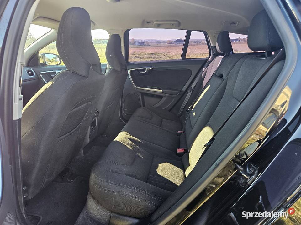 Volvo V60 16TB T4 180 Klimatronik Parktronik Prawiedniki