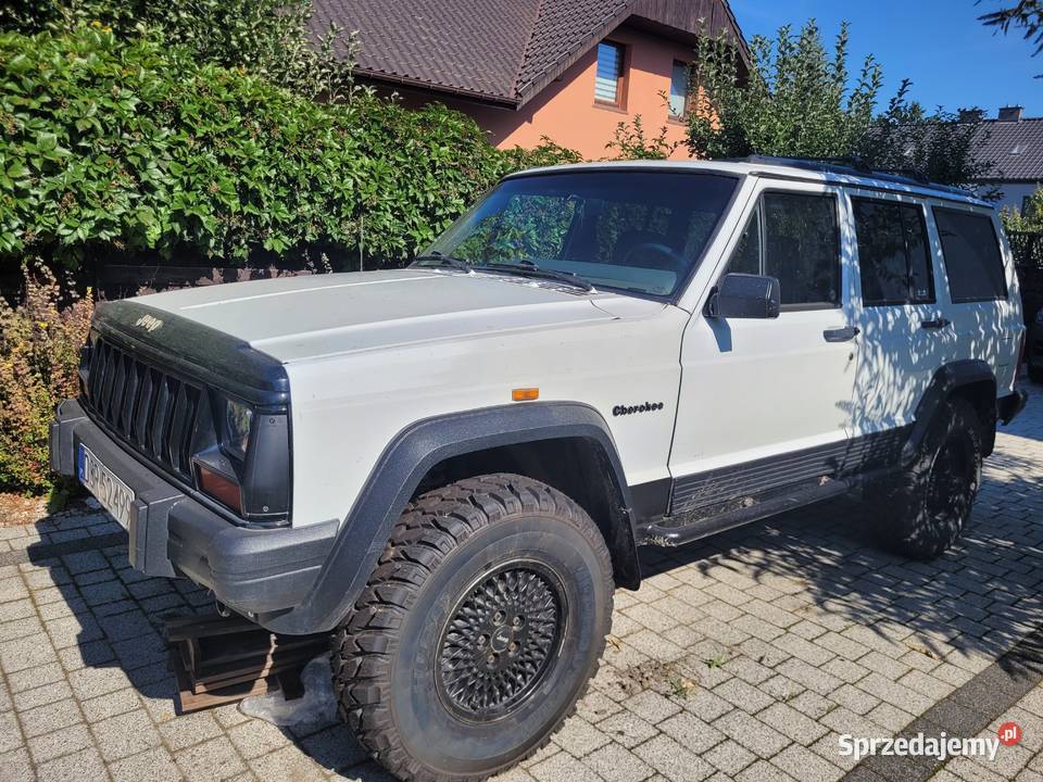 Jeep Cherokee II 40 XJ