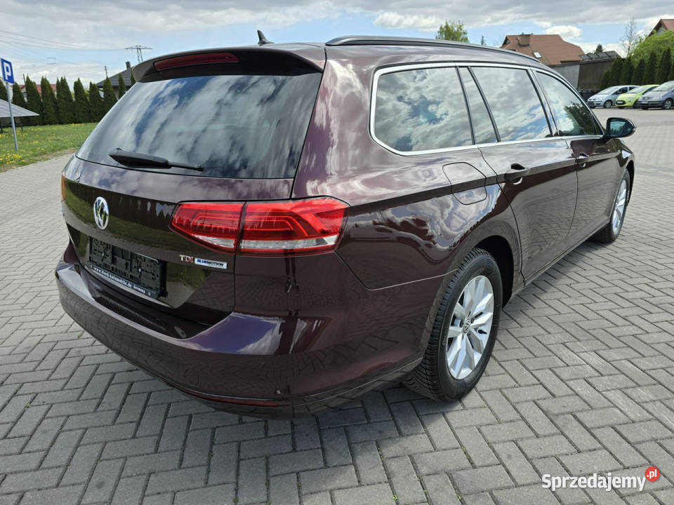 Volkswagen Passat 16tdi AUTOMATNaviKlimatr 2 łopatki zmiany biegów Kutno