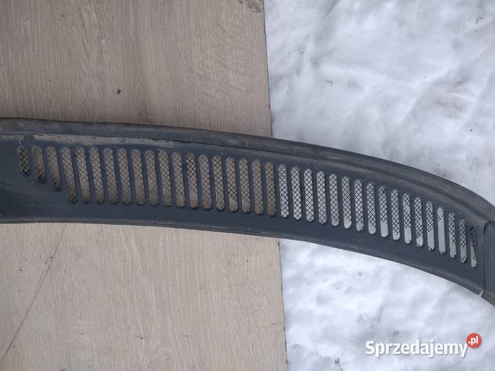 Osłona podszybie 4A1805100 4A1805099 Audi A6 C4 Rok produkcji 1994 łódzkie Krośniewice