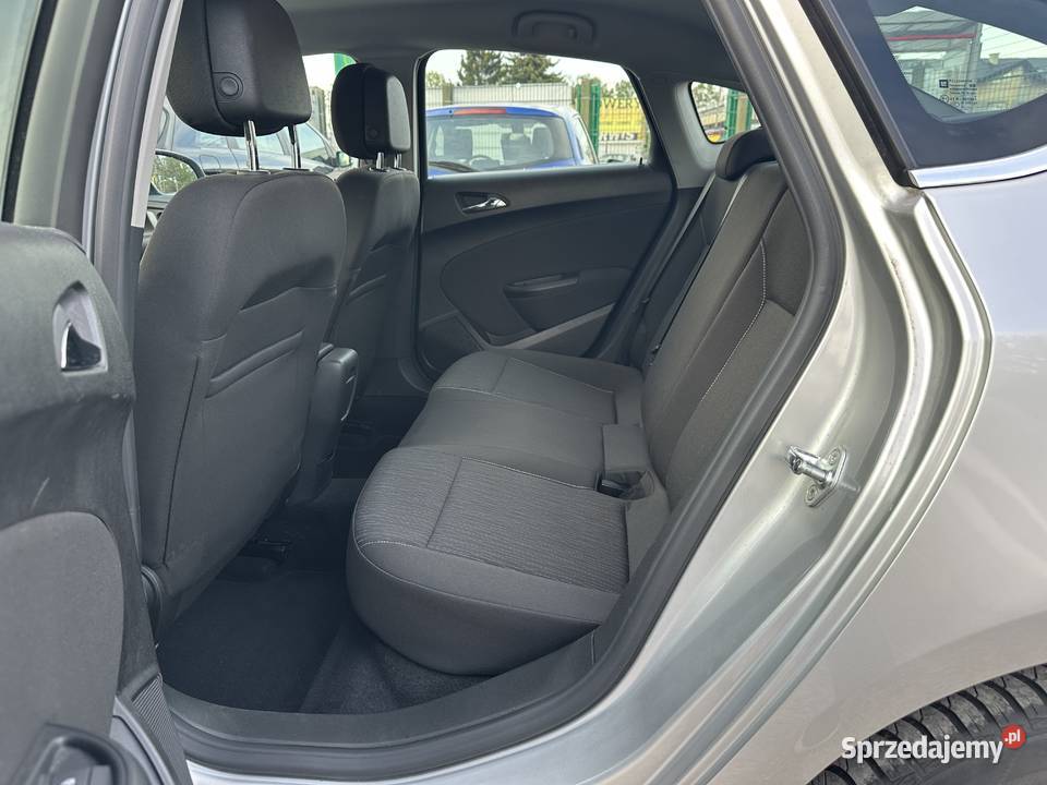 Opel Astra 16 CDTI 110 Nawigacja Zamiana Kredyt Warszawa