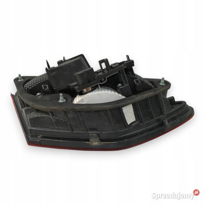LAMPA PRAWA Seat Leon III F5 1220r tylna tylnia Chełm