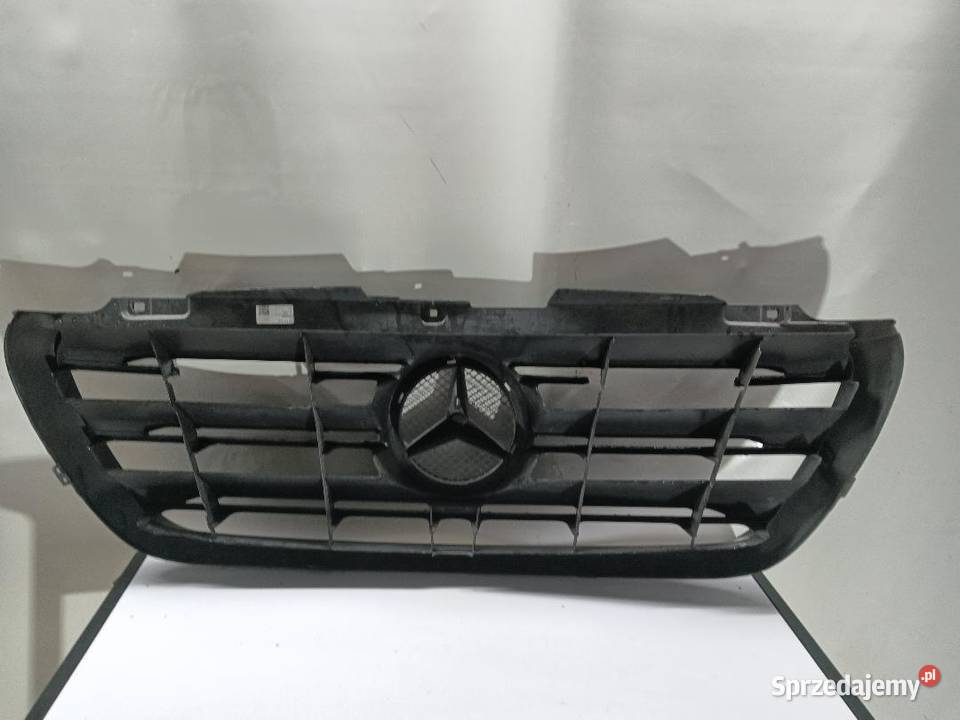 GRILL ATRAPA ZDERZAKA MERCEDES SPRINTER W907 osobowe sprzedam