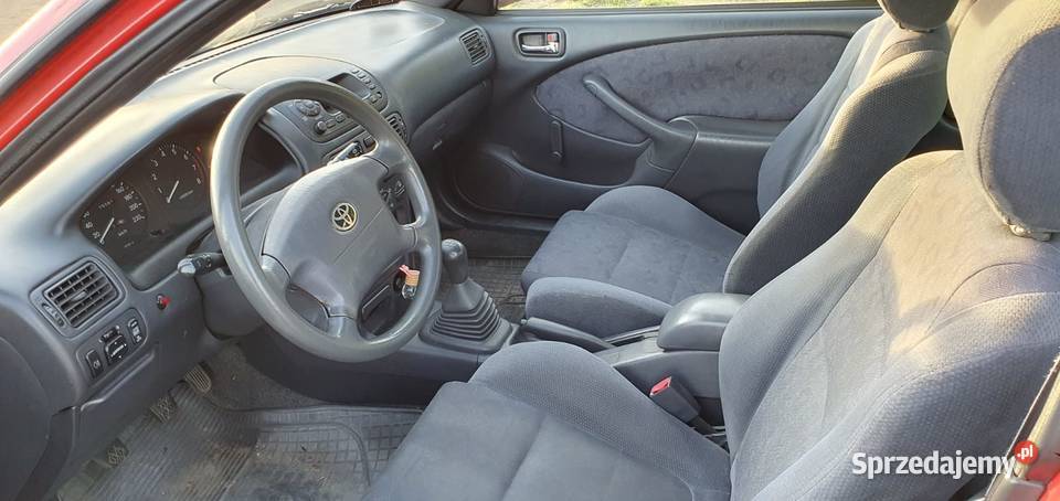 Toyota Corolla 14 VVTI 1999 Salon welurowa tapicerka