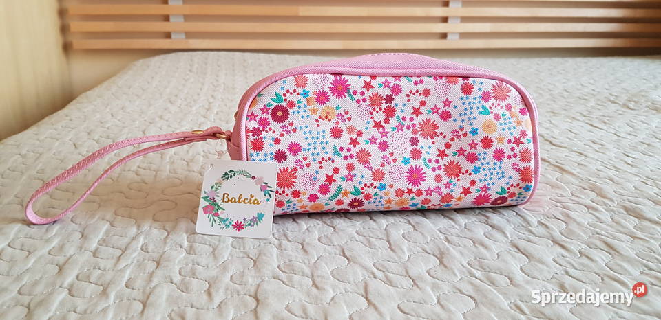 Nowa kosmetyczka Babci drobne kwiatki Warszawa