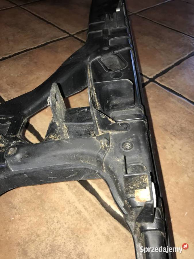Pas przedni wzmocnienie zderzaka Audi A4 B8 Części samochodowe lubelskie Zamość sprzedam
