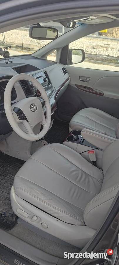 Toyota Sienna XLE 35 V6 LPG 2011 bogata wersja CD mazowieckie