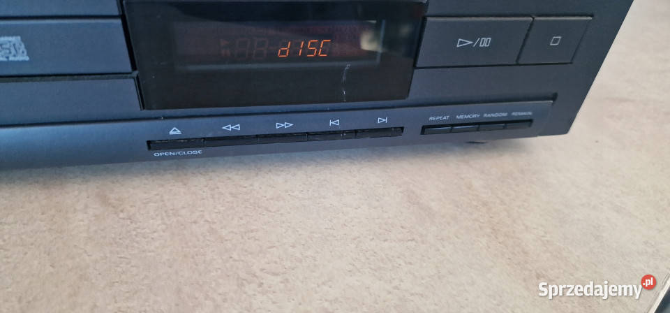 Grundig CD101 kompaktowy odtwarzacz CD player