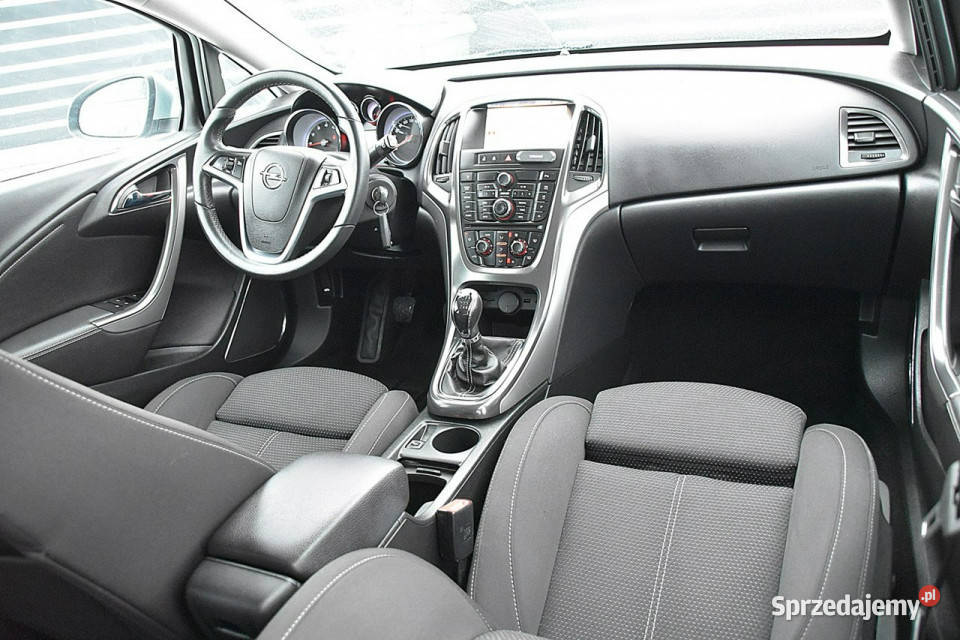 Opel Astra 14T 140 Led Xenon Navi Gwarancja J czujnik zmierzchu Nowe Kucice