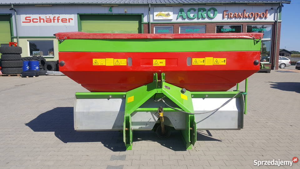 Rozsiewacz Unia MX 3000 Rozsiewacze nawozów Wasilew Szlachecki