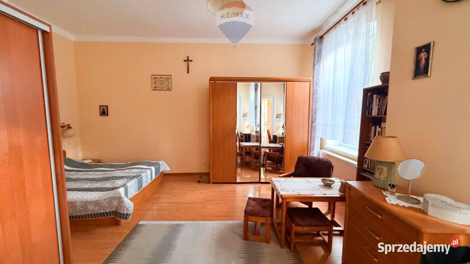 Dom z duszą 279 m działka 1903 m 9 pokoi Trzebiatów