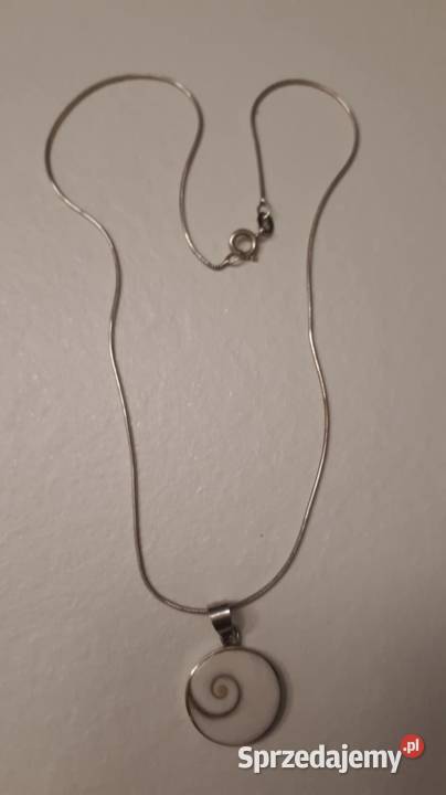 Łańcuszek z zawieszką