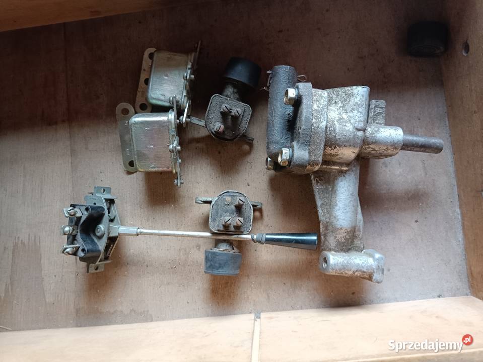 Wołga gaz 24 pompa włacznik osobowe Łódź