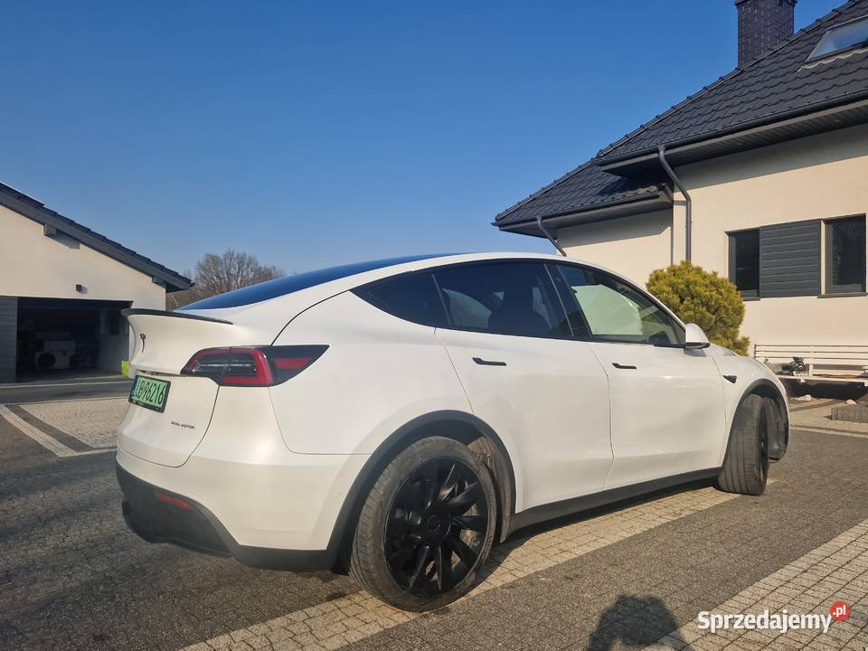 Tesla Y 514KM