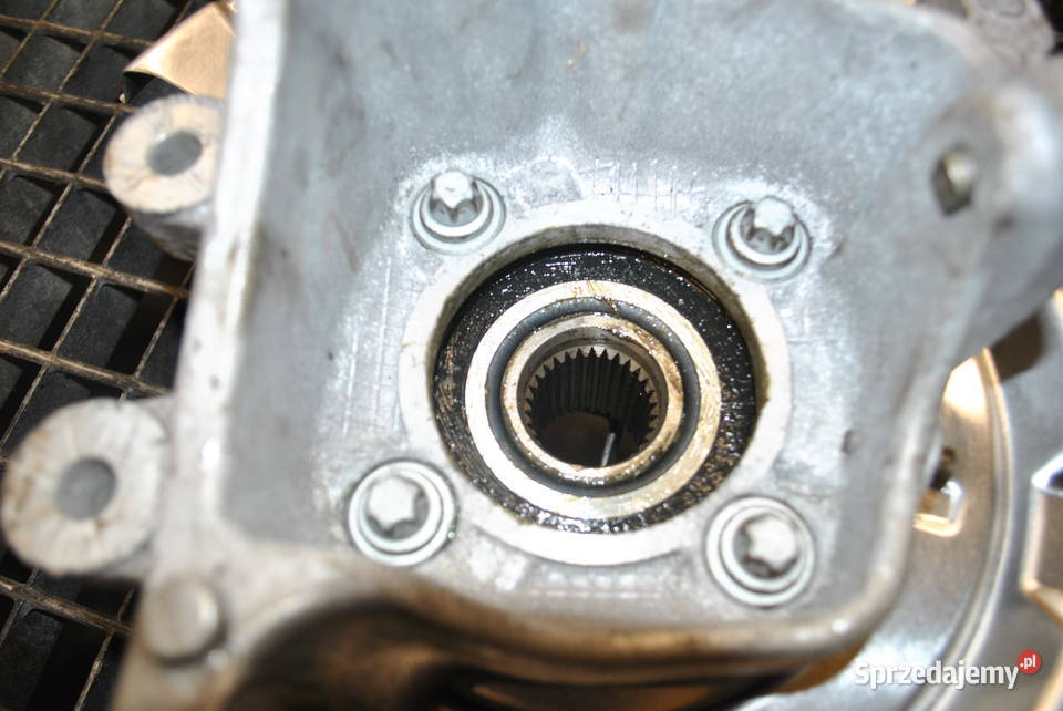 Zwrotnica lewa tylna BMW E60 E61 E60 LCI E61 LCI