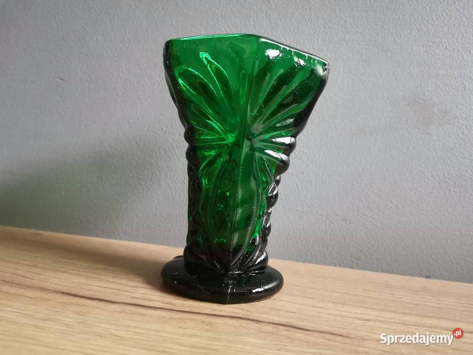 Stary zielony wazon na konwalie huta Ząbkowice