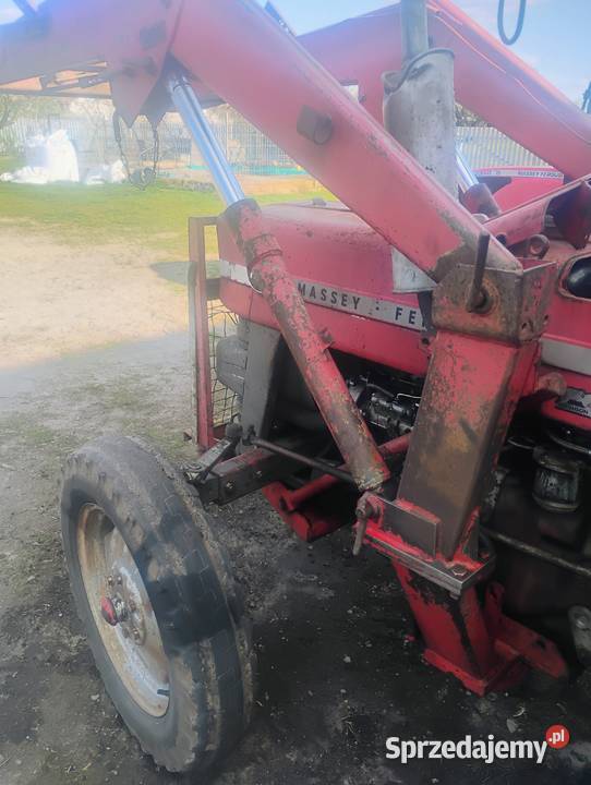 Tur ładowacz do mf Sienno sprzedam