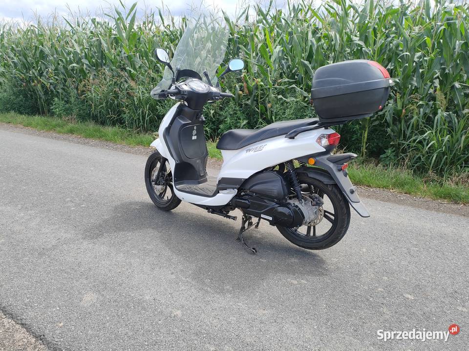 Skuter Peugeot Tweet 125 Gostomia
