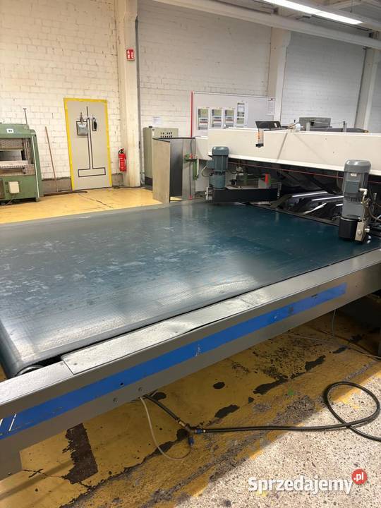 MASZYNA DO UBIERANIA MATERACY W POKROWIEC Szczecin