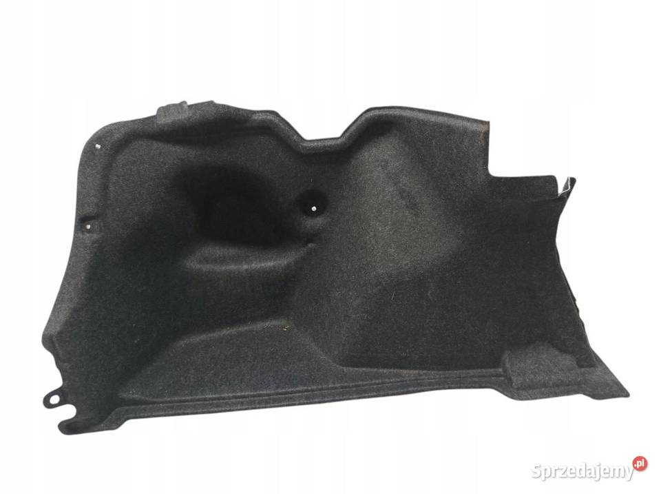 TAPICERKA BOCZEK LEWY TYŁ E16 E17 E18 SEDAN osobowe
