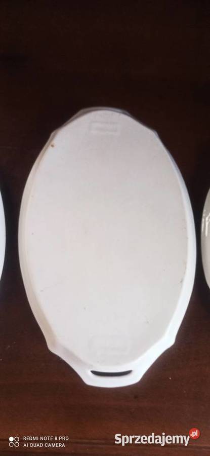 Patera różane bukiety na białej porcelanie Gdańsk