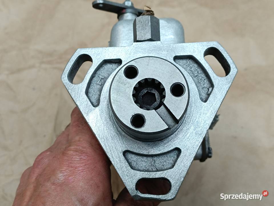 pompa wtryskowa perkins 3p jcb MF 255 caf ursus Działoszyn sprzedam