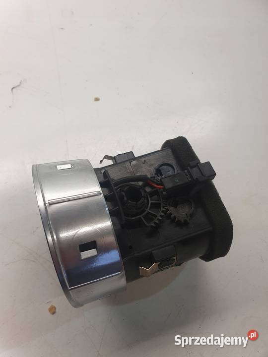 KRATKA NAWIEWU AUDI A4 B6 B7 CABRIO 8H0820951D osobowe Przystajń