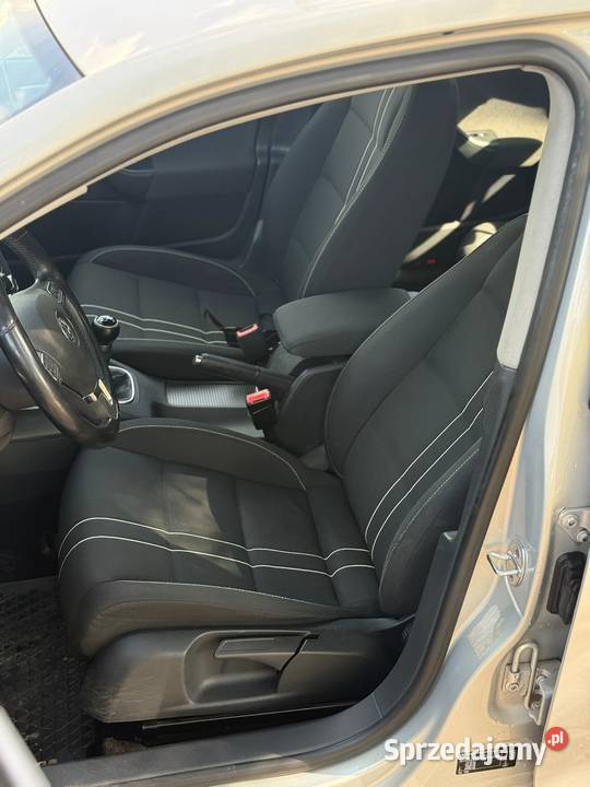 Volkswagen Jetta 14TSILIFTNiskiPrzebiegZadbany manualna Częstochowa