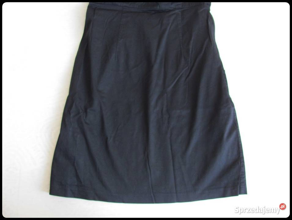 Sukienka biurowa klasyczna mała czarna HM Ołówkowa  Płock