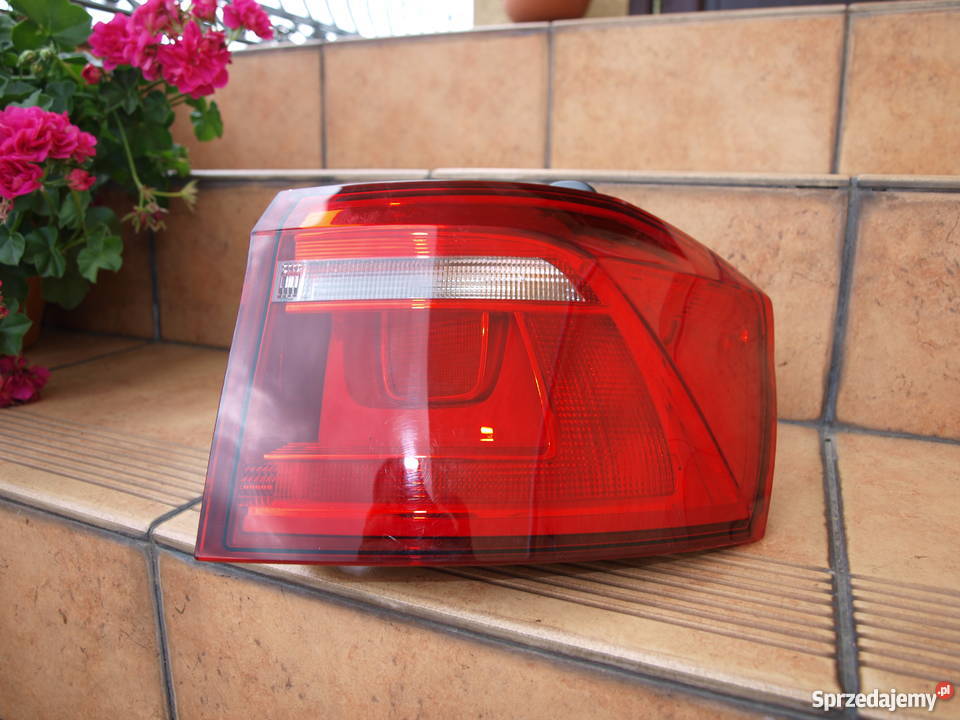 VW Golf 7 Sportsvan lampa tylna prawa 2014 2017r lampy tylne Motoryzacja Kalisz