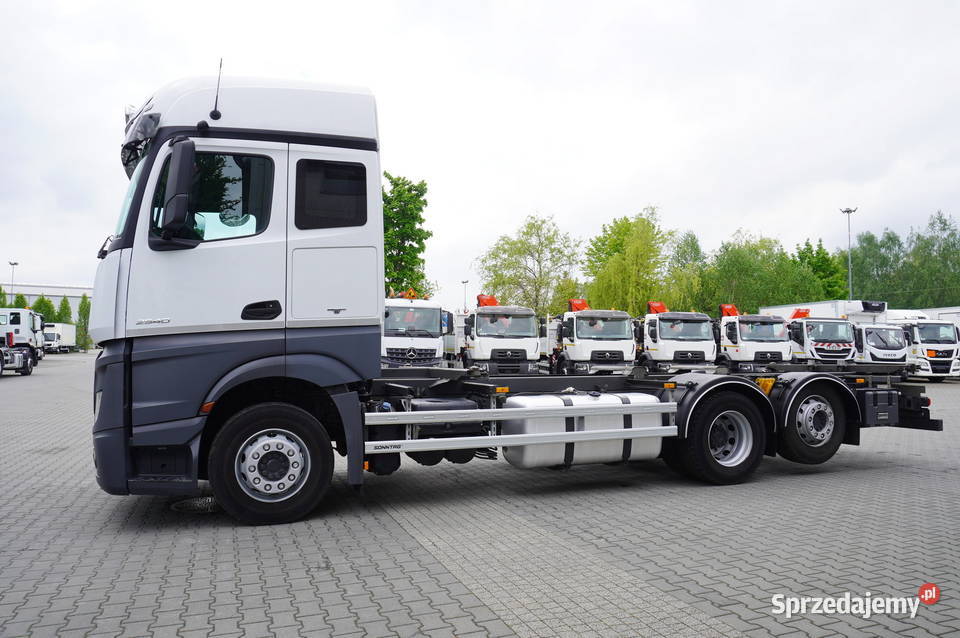 MercedesBenz Actros 2540 6x2 80 5 siedzeń BDF 6 Kraków