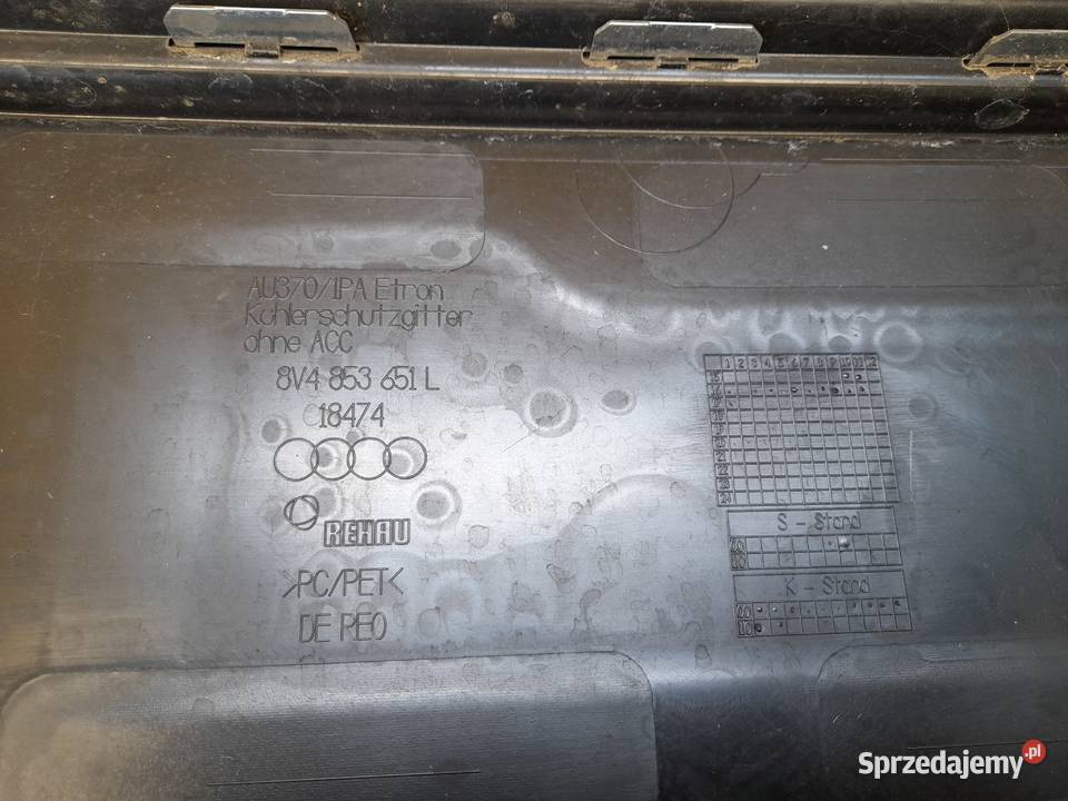 AUDI A3 ETRON LIFT GRILL ATRAPA RADAR