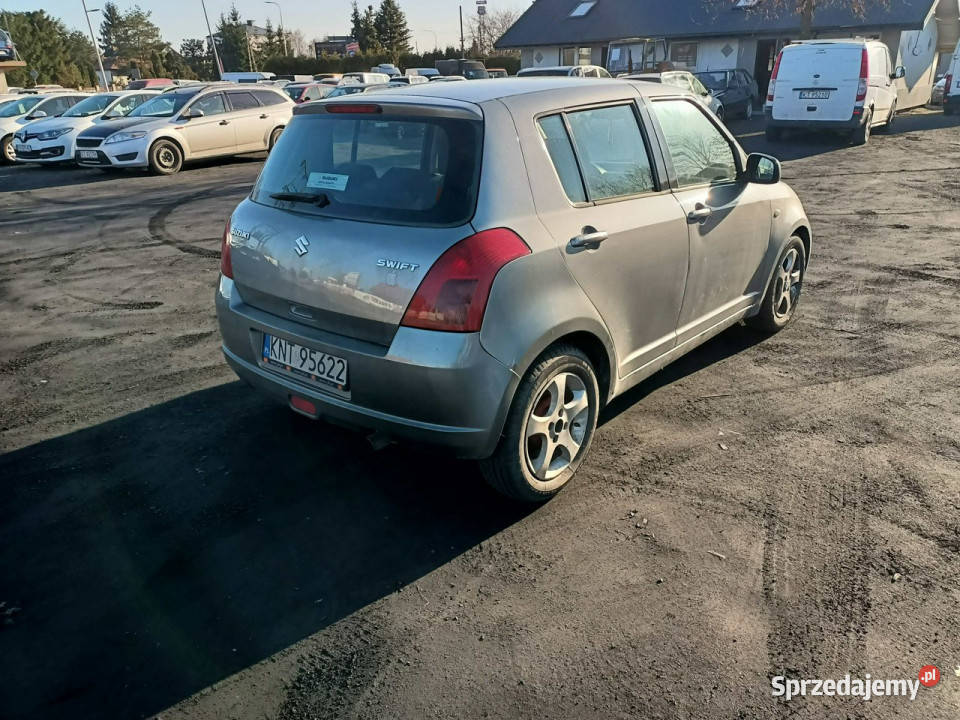 Suzuki Swift Suzuki Swift 13TD 69 07r III 4/5