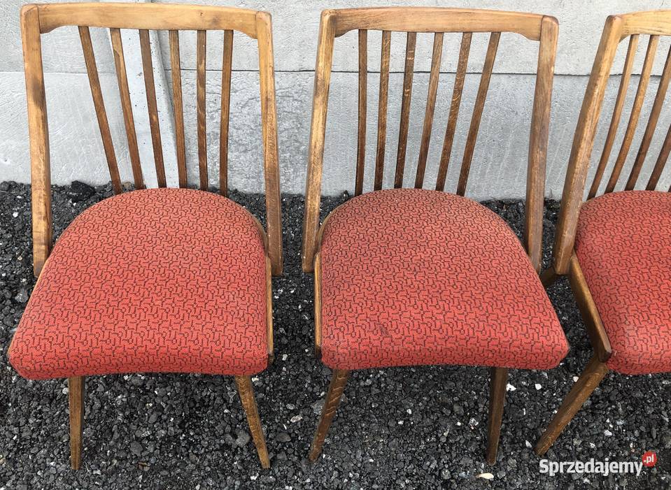 Komplet 4 krzeseł proj A Suman TON Kłodzko