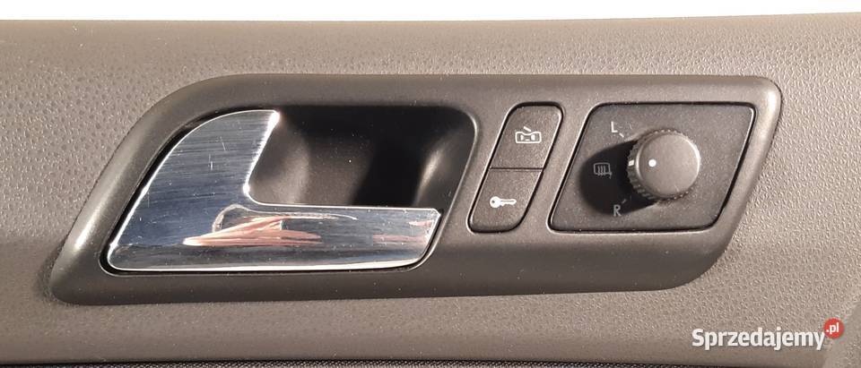 BOCZEK DRZWI LEWY PRZÓD VW POLO 9N Mielęcin
