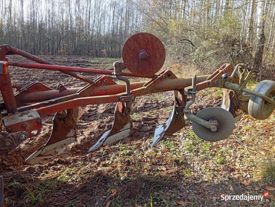 Pług zagonowy Kverneland 4 skibowy Kverneland Płachty