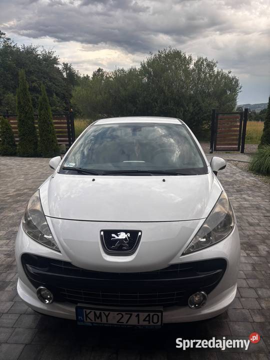 Peugeot 207 1.6 hdi oszczędny diesel biały 5 drzwiowy