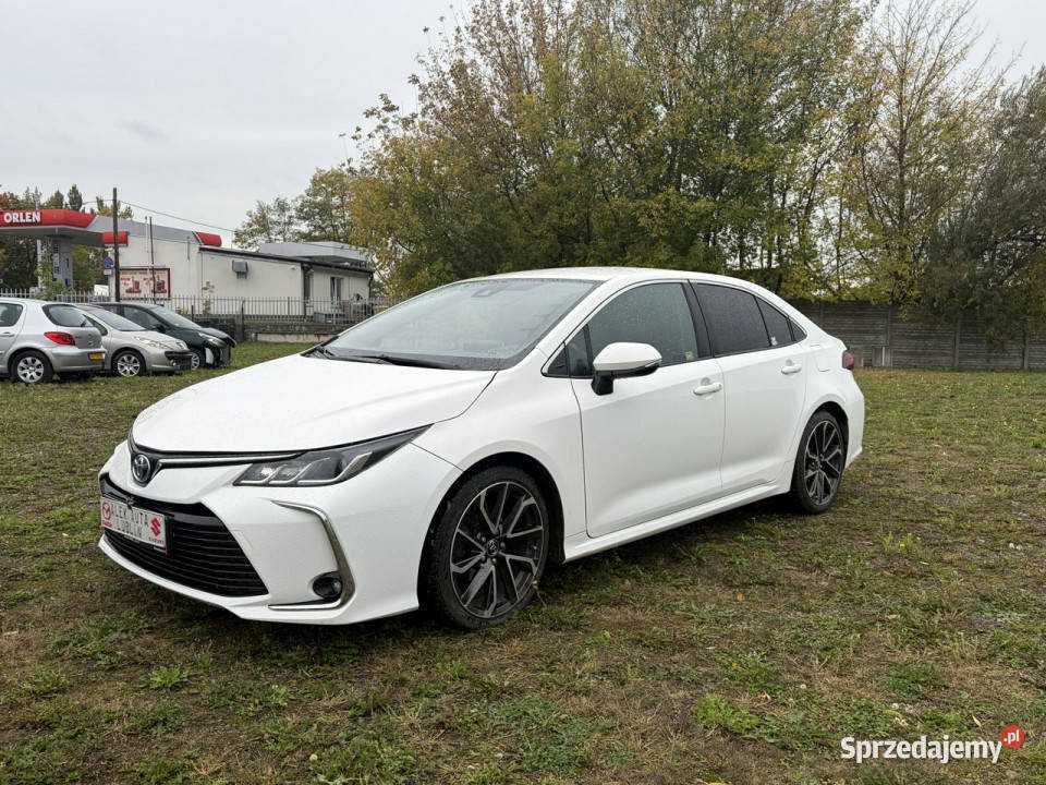 Toyota Corolla Toyota Corolla E21 18hybrid gaz biały Corolla